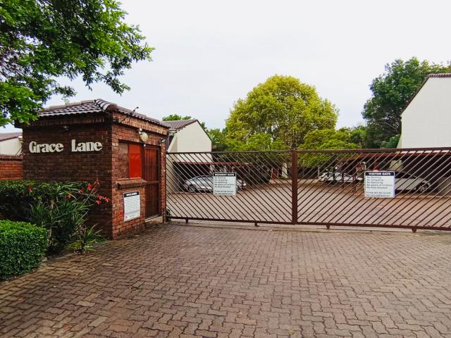 2 Bedroom Apartment in Sunninghill