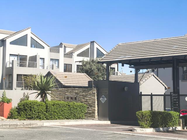 2 Bedroom Apartment in Sunninghill
