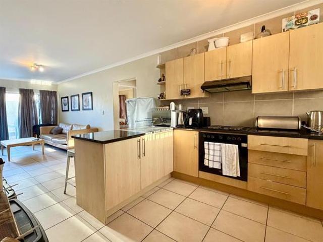 2 Bedroom Apartment in Sunridge