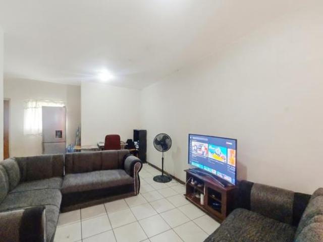 2 Bedroom Apartment in Sydenham