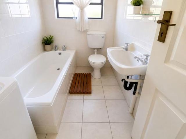 2 Bedroom Apartment in Saint Michaels on Sea