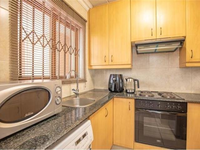 2 Bedroom Apartment in Sandton Central