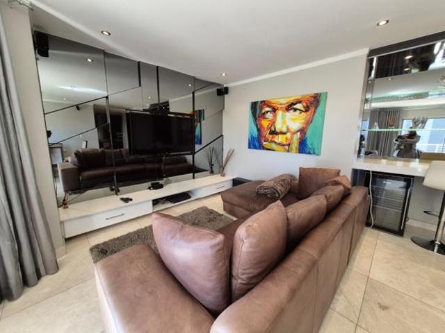 2 Bedroom Apartment in Sandton Central