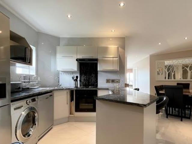 2 Bedroom Apartment in Sandton Central