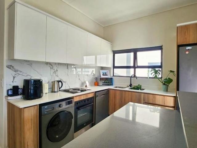 2 Bedroom Apartment in Sandown