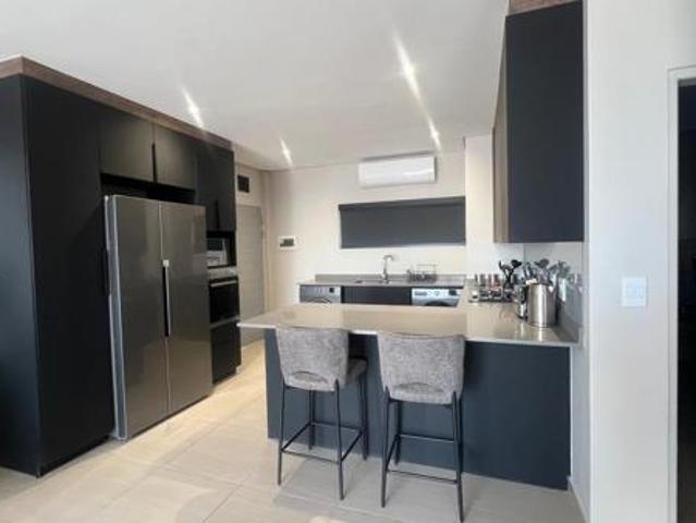 2 Bedroom Apartment in Sandown