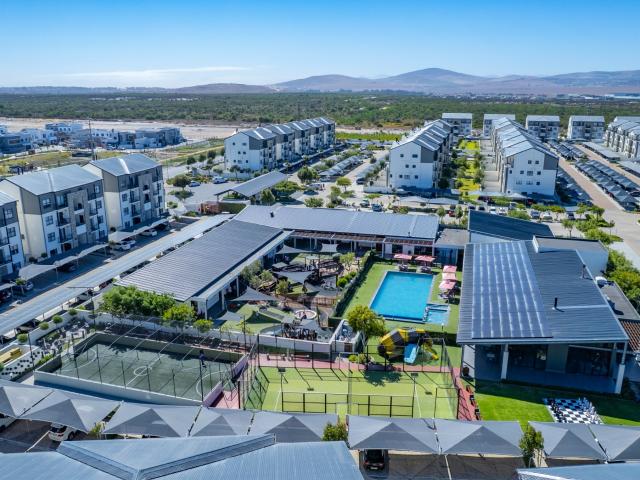 2 Bedroom Apartment in Sandown