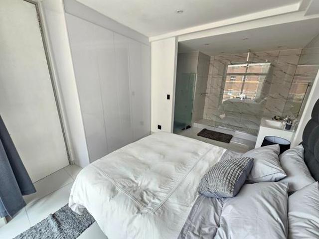2 Bedroom Apartment in Sandown