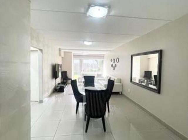 2 Bedroom Apartment in Sandown