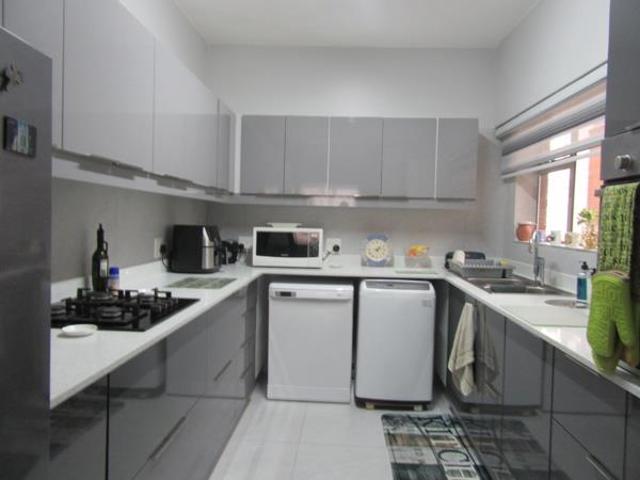 2 Bedroom Apartment in Scottburgh Central