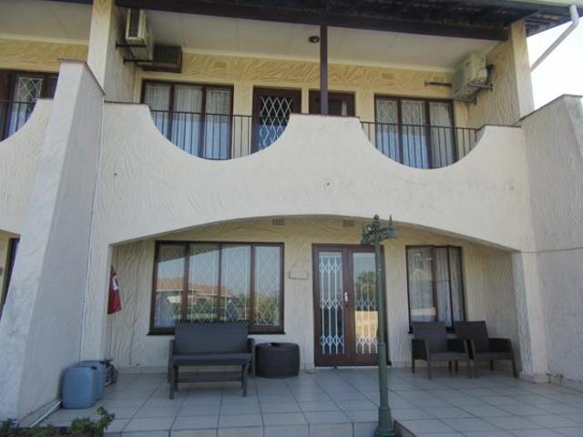 2 Bedroom Apartment in Scottburgh Central