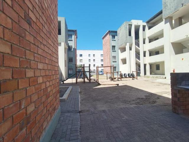 2 Bedroom Apartment in Scottsdene