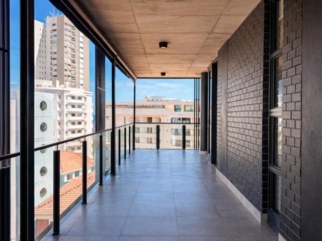 2 Bedroom Apartment in Sea Point
