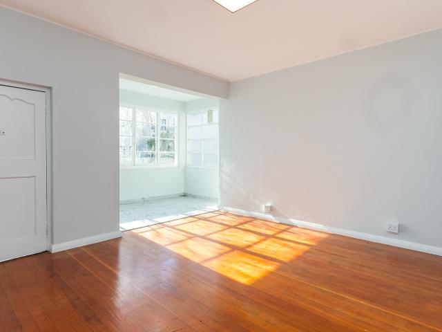 2 Bedroom Apartment in Sea Point