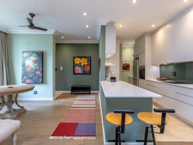 2 Bedroom Apartment in Sea Point