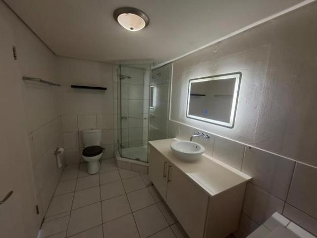2 Bedroom Apartment in Sea Point