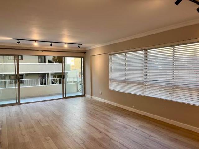 2 Bedroom Apartment in Sea Point