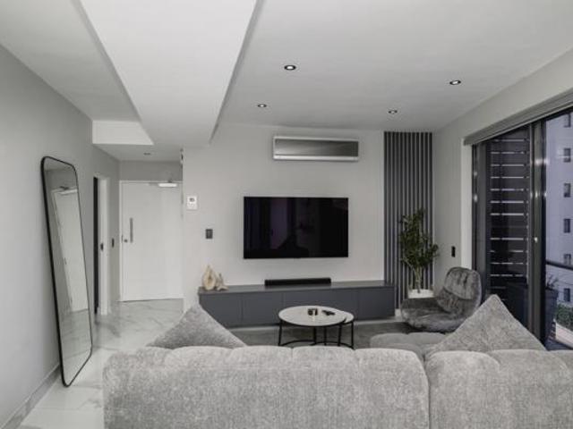 2 Bedroom Apartment in Sea Point