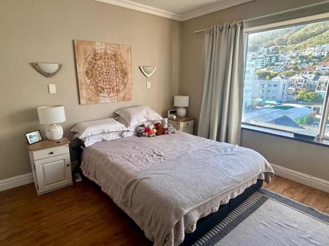 2 Bedroom Apartment in Sea Point
