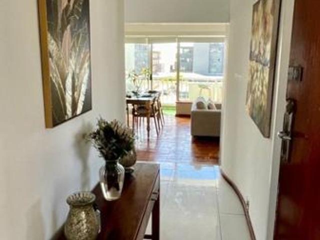 2 Bedroom Apartment in Sea Point