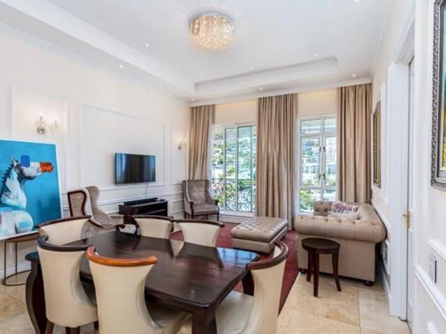 2 Bedroom Apartment in Sea Point