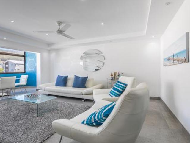 2 Bedroom Apartment in Sea Point