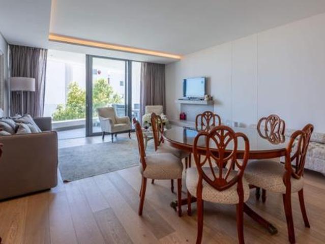 2 Bedroom Apartment in Sea Point