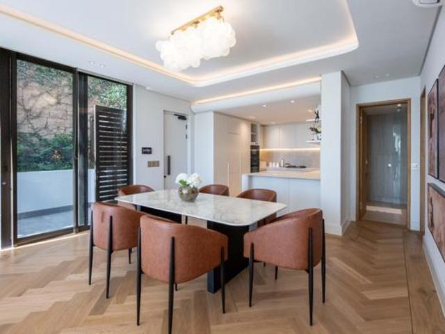 2 Bedroom Apartment in Sea Point