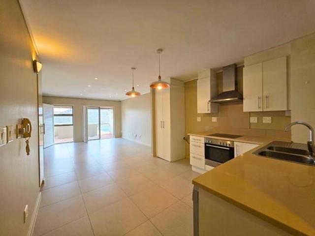 2 Bedroom Apartment in Sea Point