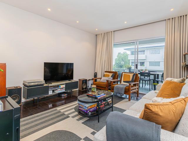 2 Bedroom Apartment in Sea Point