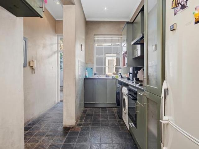 2 Bedroom Apartment in Sea Point