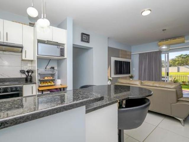 2 Bedroom Apartment in Sheffield Beach