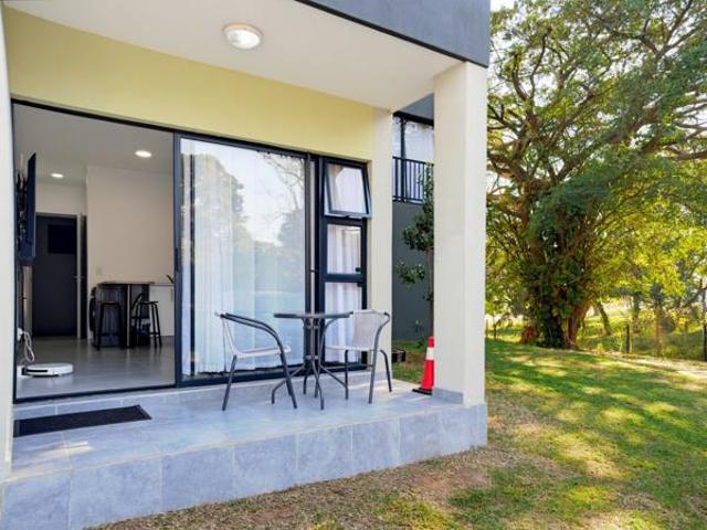 2 Bedroom Apartment in Sheffield Beach