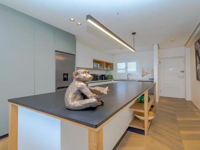 2 Bedroom Apartment in Sheffield Beach