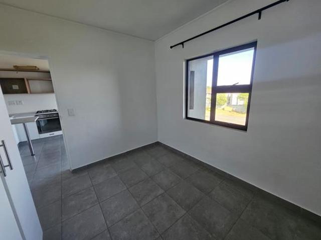 2 Bedroom Apartment in Sheffield Beach
