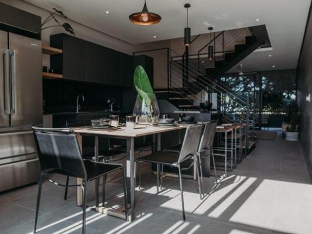 2 Bedroom Apartment in Sheffield Beach