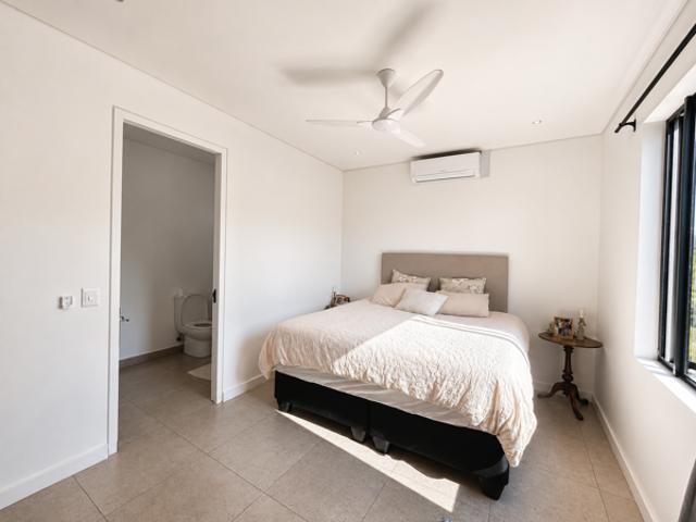 2 Bedroom Apartment in Sheffield Beach