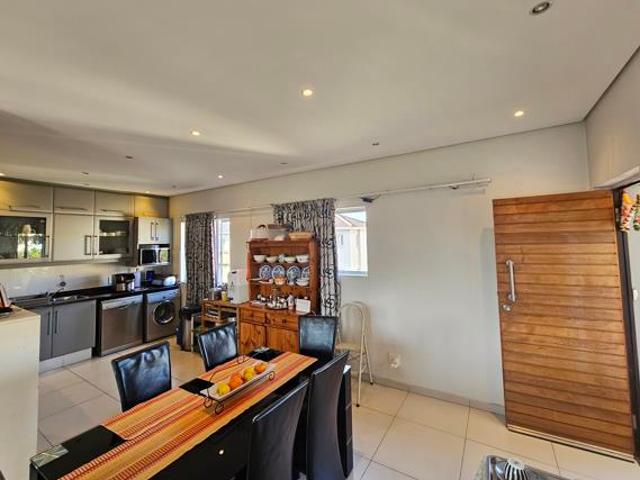 2 Bedroom Apartment in Sheffield Manor