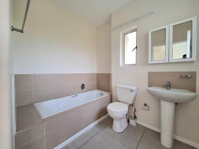 2 Bedroom Apartment in Sheffield Manor