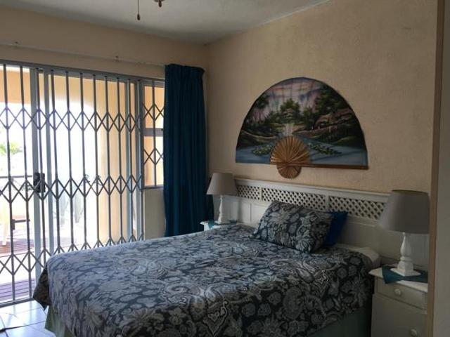 2 Bedroom Apartment in Shelly Beach