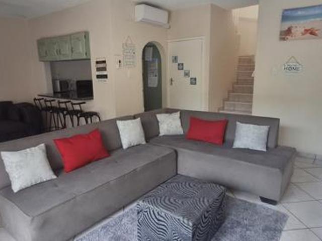 2 Bedroom Apartment in Shelly Beach