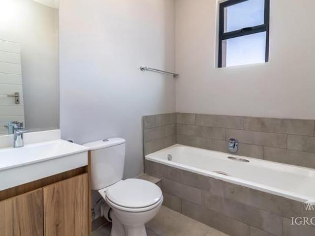 2 Bedroom Apartment in Shere