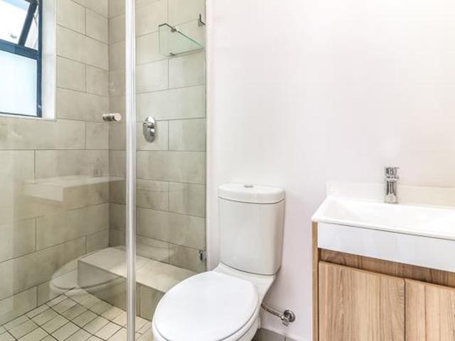 2 Bedroom Apartment in Shere