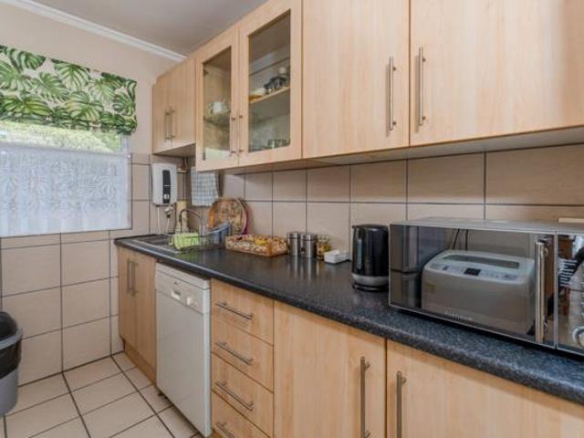 2 Bedroom Apartment in Simon's Town Central