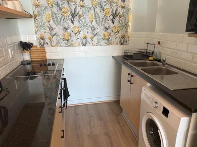 2 Bedroom Apartment in Simon's Town Central