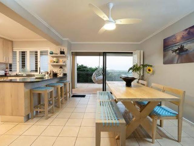 2 Bedroom Apartment in Simbithi Estate