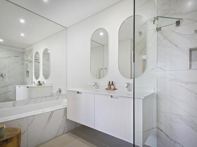2 Bedroom Apartment in Simbithi Estate