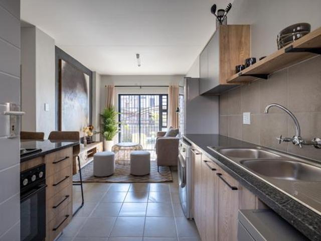 2 Bedroom Apartment in Sinoville