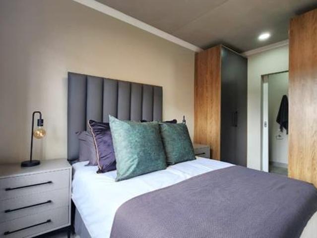 2 Bedroom Apartment in Sinoville