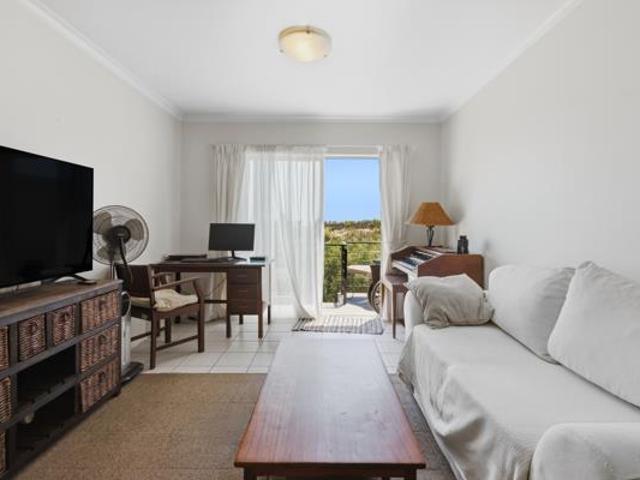 2 Bedroom Apartment in Sir Lowrys